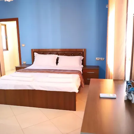 Fatos Apartament Berat