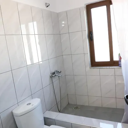 Fatos Берат